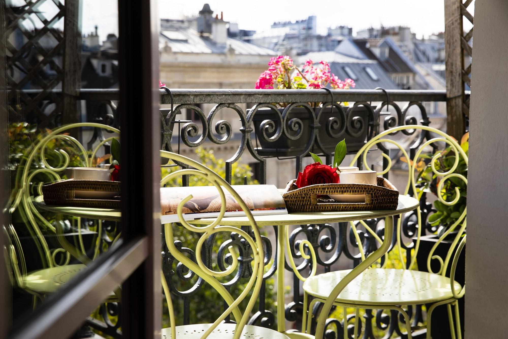 Hotel Britannique Paris Exterior photo